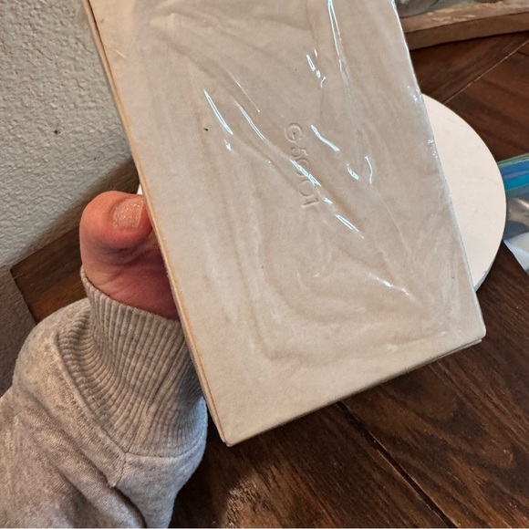 THE HOUSE OF MINIATURES HEPPLEWHITE ROUND TABLE/C. 1880’S NO. 40005 - Picture 3 of 4